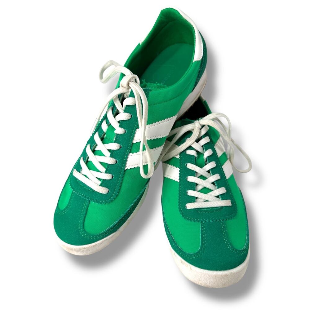 Madden Girl Giia Green White Stripe Retro Runner Sneakers Womens Size 9
